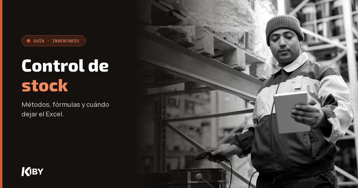 Operario consultando una tableta entre las estanterías de un almacén, con el título «Control de stock»