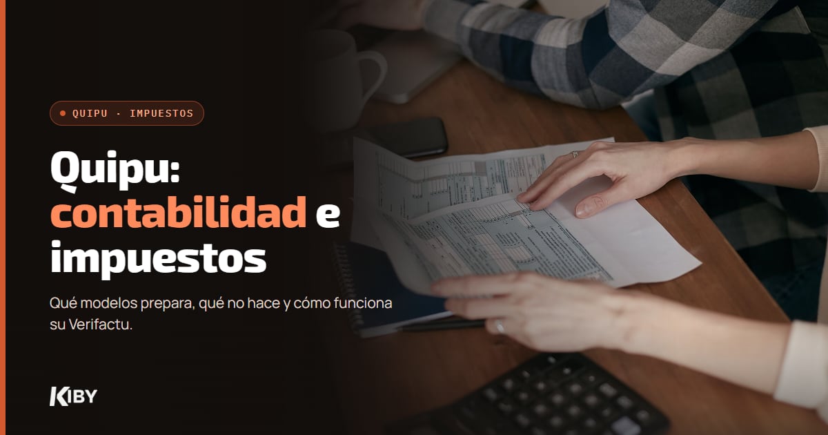 Manos revisando documentos fiscales junto al portátil, con el título Quipu: contabilidad e impuestos