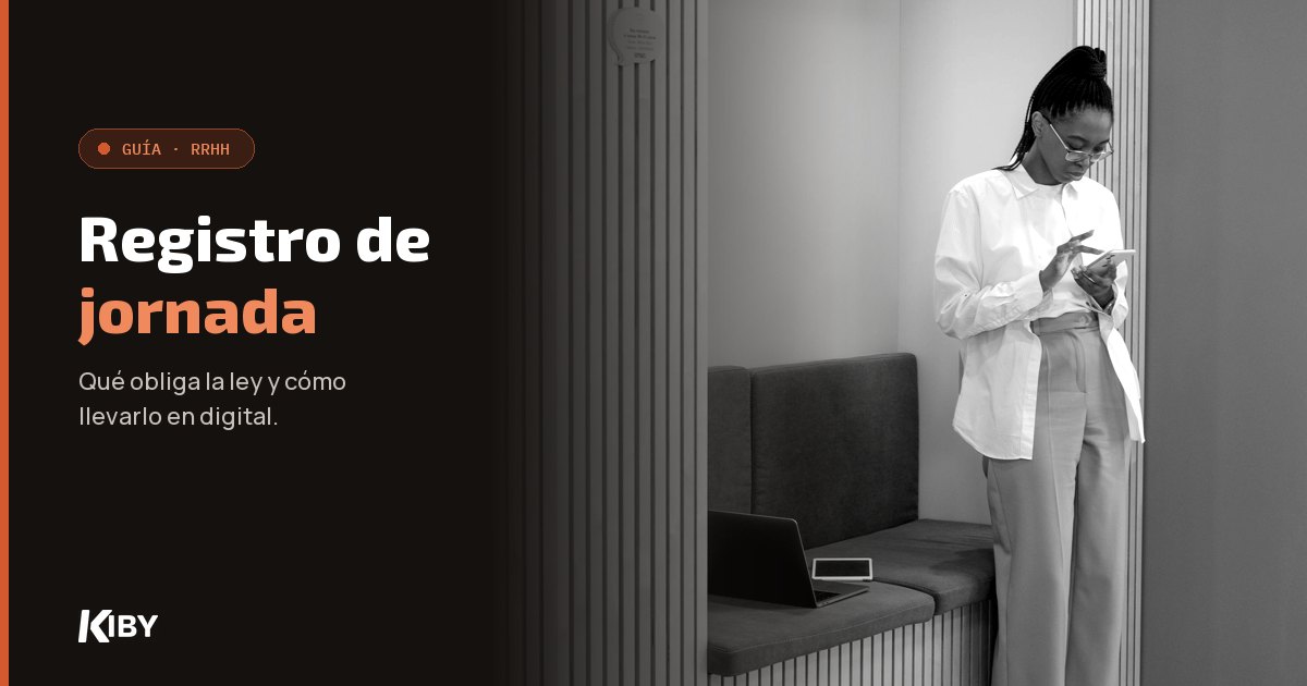 Empleada mirando el móvil en la oficina, con el título «Registro de jornada»